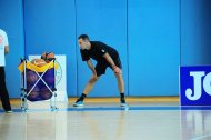 Fotoreportaž: Türkmenistanyň basketbol federasiýasynyň sudýalary bilen geçiren okuw seminary