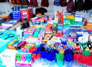 Photo report: School bazaars in Ashgabat