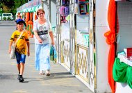 Photo report: School bazaars in Ashgabat