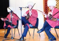 Fotoreportaž: Aşgabatda gruziýaly artistleriň konserti geçirildi