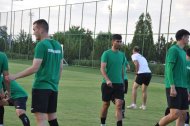 Fotoreportaž: Türkmenistanyň futbol boýunça milli ýygyndysy türgenleşik işlerine başlady