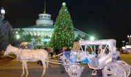 Фоторепортаж: Новогодний Ашхабад