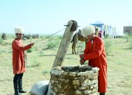 Фоторепортаж: Старт строительства села в районе озера «Алтын асыр»