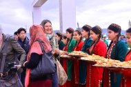 Фоторепортаж: В Туркменистане провели конный марафон в честь праздника скакуна