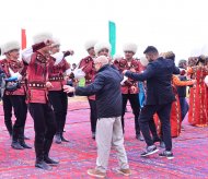 Photo report: Turkmenistan hosted an equestrian marathon in honor of the horse race