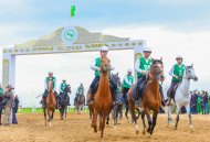 Photo report: Turkmenistan hosted an equestrian marathon in honor of the horse race