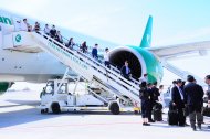 Photo report: Meeting of the Turkmen Airlines Boeing 777-200LR aircraft from the flight from Tokyo