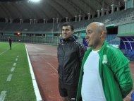 Fotoreportaž: Türkmenistanyň futbol ýygyndysy Köpetdag stadionynda