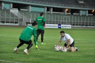 Fotoreportaž: Türkmenistanyň futbol ýygyndysy Köpetdag stadionynda