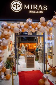 Miras Jewellery: siz barada sessiz gürrüň berjek şaý-sepler
