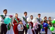 Фоторепортаж: Во всех школах Туркменистана прозвенел «Последний звонок»
