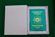 Photoreport from the ceremony of presenting passports to persons accepted into the citizenship of Turkmenistan