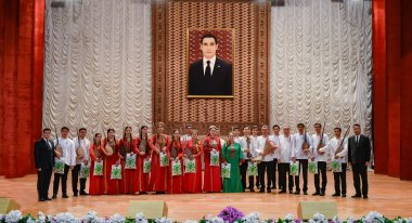 Aşgabatda sazanda Pürli Saryýewe bagyşlanan konsert geçirildi