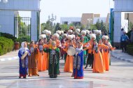 Awazada «Folklor döredijiliginiň we halk tansynyň dessurlaryň» atly halkara ylmy amala maslahaty geçirildi