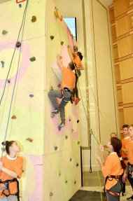 «Bilim we sport Berkarar döwletimiziň bagtyýarlyk döwründe» atly halkara sergi hem-de ylmy maslahatdan fotoreportaž