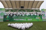 Fotoreportaž: Aşgabatda «AFC Grassroots Football Day 2019» atly çagalaryň futbol festiwaly geçirildi