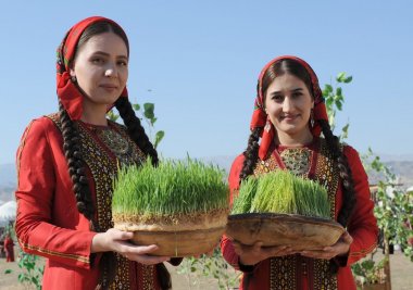 Türkmenistanda Milli bahar baýramy — Halkara Nowruz güni giňden bellenilýär