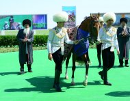 Photo report: Autumn horse racing season begins in Turkmenistan