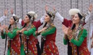 Türkmenistanda Halkara Nowruz güni giňden bellenildi