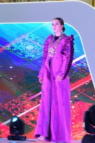 A display of national clothes was held in Turkmenabad