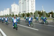 Ashgabat hosts mass bike ride timed to coincide with World Bicycle Day