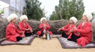 Fotoreportaž: Türkmenistanda Nowruz baýramy giňden bellenildi