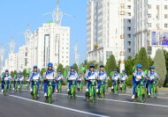 Photoreport from the mass bike ride in Ashgabat on the occasion of the World Bicycle Day