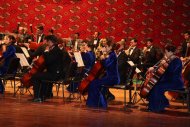 Fotoreportaž: Aşgabatda «Galkynyş» türkmen-awstriýa simfoniki orkestriniň konserti 