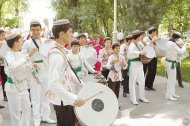 Çagalary goramagyň Halkara güni mynasybetli “Aşgabat” seýilgähinde geçirilen baýramçylyk dabarasyndan fotoreportaž