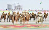 Türkmenistanyň Garaşsyzlygynyň 30 ýyllygy mynasybetli geçirilen harby ýörişden fotoreportaž