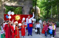 Fotoreportaž: Türkmenistanda Çagalary goramagyň halkara güni giňden bellenildi