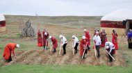 Fotoreportaž: Türkmenistanda Halkara Nowruz baýramy giňden bellenildi