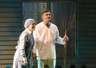 Photo report from the performance in Ashgabat “Alien” of the Tatar State Theater