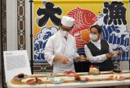 Photoreport: An exhibition of Japanese cuisine “I love sushi” was held in Turkmenistan