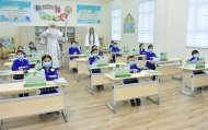 Photoreport: Ashgabat first-graders received computers from the President of Turkmenistan for the New Year