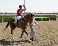 В Туркменистане прошли праздничные скачки