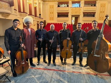 Türkmen müzisyenler, BDT ortak orkestrasının bir parçası olarak Duşanbe'de sahne aldı