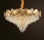 Fotoreport: Variety of chandeliers and lamps in Bossan concept stores