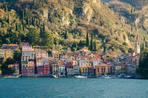 Lake Como Air Can Now Be Bought in a Can