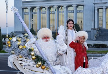 Lights of the Main New Year tree lit up in Ashgabat