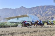 Celebratory horse races took place in Turkmenistan in honor of the 32nd anniversary of independence