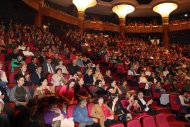 Fotoreportaž: Türkmenistanyň simfoniki orkestriniň Täze ýyl konserti