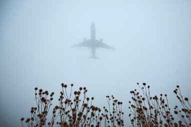 Russiýaly uçarmanlar näbelli uçýan obýekti gördüler