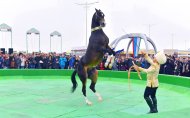 Фоторепортаж: В Туркменистане широко отметили Новруз