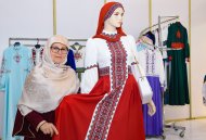 Aşkabat'ta, Türkmen-İran moda ve tekstil sergisinin açılışı yapıldı