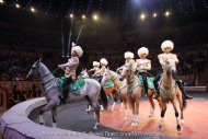 «Galkynyş» milli at üstündäki oýunlar topary Sankt-Peterburg şäherinde geçirilen «Fontankadaky» atly I halkara sirk festiwalyndan fotoreportaž