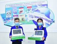 Photoreport: Ashgabat first-graders received computers from the President of Turkmenistan for the New Year