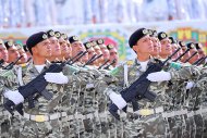 Фоторепортаж: В Туркменистане состоялся военный парад в честь Дня независимости