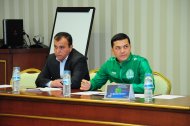 Photo report: Meeting of representatives of the national teams of Turkmenistan and Sri Lanka before the match of WCQ 2022