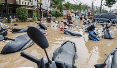 In Jakarta, more than a thousand residents were evacuated due to flooding